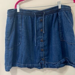 Universal Thread women’s XL denim skirt, soft, with pockets
